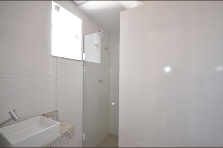 Casa para alugar com 65m², 2 quartos e 1 vagaBanheiro