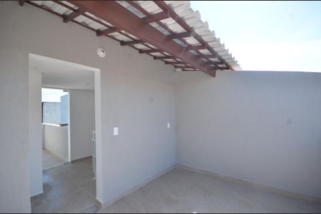 Casa para alugar com 65m², 2 quartos e 1 vagaTerraço