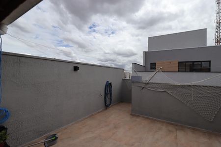 Apartamento para alugar com 100m², 2 quartos e 1 vagaQuintal