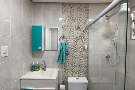 Apartamento para alugar com 55m², 2 quartos e 1 vaga Apartamento para alugar com 55m², 2 quartos e 1 vagaBanheiro