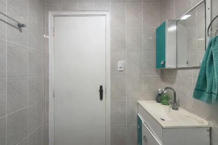 Apartamento para alugar com 55m², 2 quartos e 1 vaga Apartamento para alugar com 55m², 2 quartos e 1 vagaBanheiro