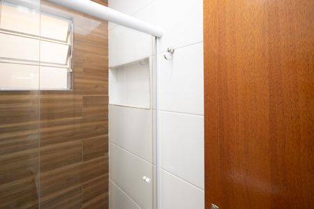 Banheiro  de apartamento para alugar com 1 quarto, 40m² em Jardim Japao, São Paulo