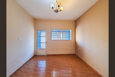 Casa à venda com 221m², 5 quartos e 7 vagas