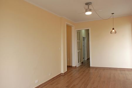 Sala de apartamento para alugar com 3 quartos, 130m² em Ponta da Praia, Santos