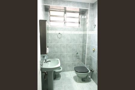 Apartamento para alugar com 130m², 3 quartos e sem vagaBanheiro