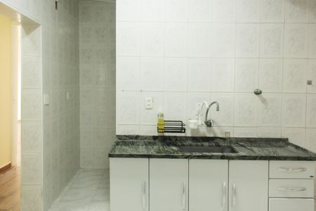 Apartamento para alugar com 130m², 3 quartos e sem vagaCozinha e Área de Serviço