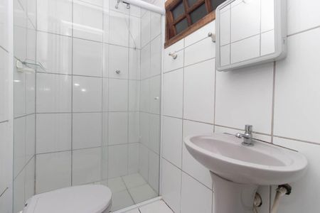Banheiro de apartamento para alugar com 1 quarto, 50m² em Vila Medeiros, São Paulo