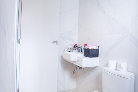 Casa de condomínio à venda com 120m², 2 quartos e 2 vagasbanheiro suite 1