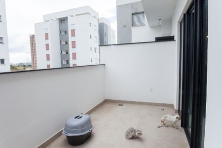 Casa de condomínio à venda com 120m², 2 quartos e 2 vagasÁrea externa