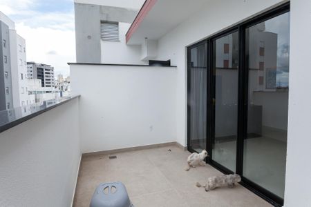 Casa de condomínio à venda com 120m², 2 quartos e 2 vagasÁrea externa