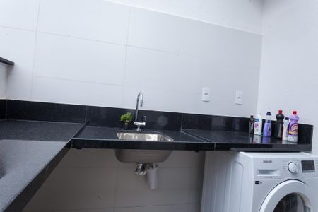 Casa de condomínio à venda com 120m², 2 quartos e 2 vagasÁrea de Serviço