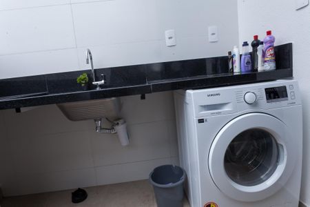 Casa de condomínio à venda com 120m², 2 quartos e 2 vagasÁrea de Serviço