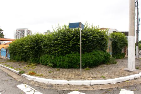 Casa à venda com 329m², 3 quartos e 3 vagas Casa à venda com 329m², 3 quartos e 3 vagasFachada