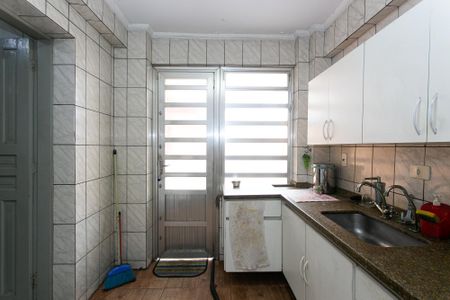 Casa à venda com 329m², 3 quartos e 3 vagas Casa à venda com 329m², 3 quartos e 3 vagasCozinha