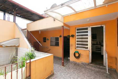 Casa à venda com 329m², 3 quartos e 3 vagas Casa à venda com 329m², 3 quartos e 3 vagasÁrea Externa