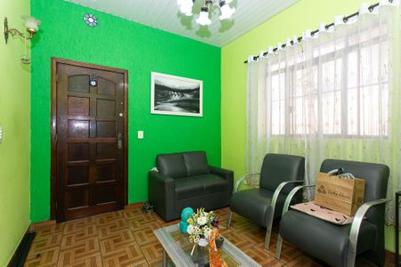 Casa à venda com 329m², 3 quartos e 3 vagas Casa à venda com 329m², 3 quartos e 3 vagasSala