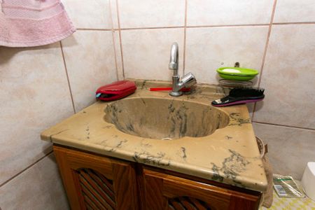 Casa à venda com 329m², 3 quartos e 3 vagas Casa à venda com 329m², 3 quartos e 3 vagasBanheiro