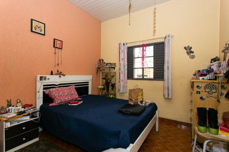 Casa à venda com 329m², 3 quartos e 3 vagas Casa à venda com 329m², 3 quartos e 3 vagasQuarto 2