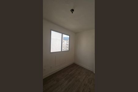 Quarto de apartamento para alugar com 2 quartos, 43m² em Vargem Pequena, Rio de Janeiro