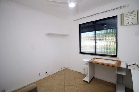 Apartamento à venda com 82m², 2 quartos e 1 vagaQuarto 2