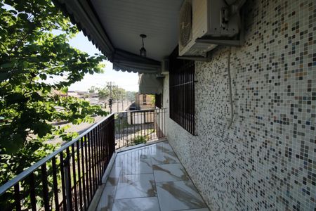 Apartamento à venda com 82m², 2 quartos e 1 vagaVaranda