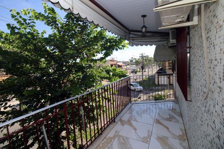 Apartamento à venda com 82m², 2 quartos e 1 vagaVaranda