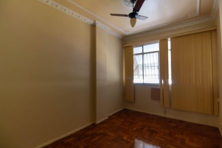 Apartamento à venda com 80m², 2 quartos e sem vaga