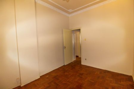 Apartamento à venda com 80m², 2 quartos e sem vaga
