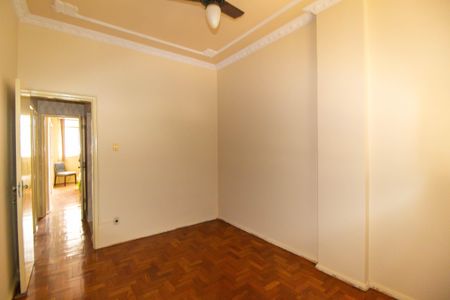 Apartamento à venda com 80m², 2 quartos e sem vaga