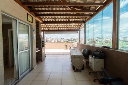 Apartamento à venda com 168m², 3 quartos e 2 vagasCobertura