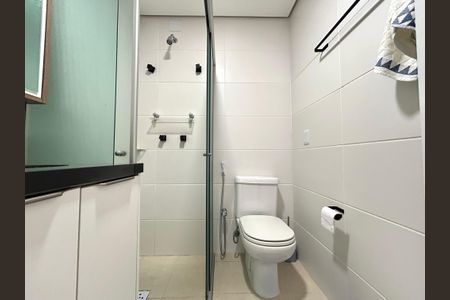 Apartamento para alugar com 70m², 2 quartos e 1 vagaBanheiro social 