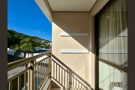 Apartamento para alugar com 70m², 2 quartos e 1 vagaVaranda