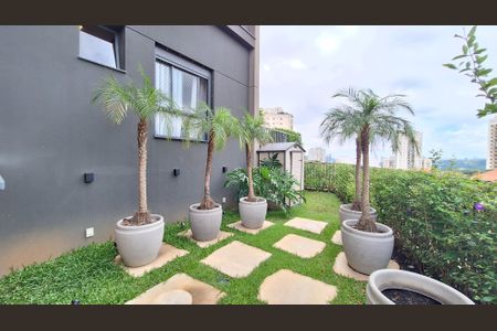 Apartamento à venda com 210m², 2 quartos e 2 vagasQuintal