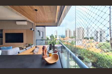 Apartamento à venda com 210m², 2 quartos e 2 vagasVaranda