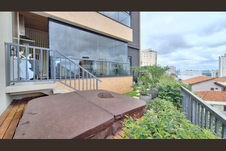 Apartamento à venda com 210m², 2 quartos e 2 vagasQuintal