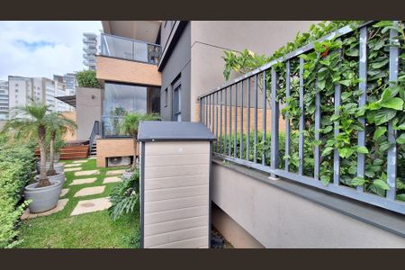 Apartamento à venda com 210m², 2 quartos e 2 vagasQuintal