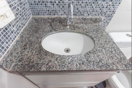 Apartamento à venda com 63m², 3 quartos e 1 vaga Apartamento à venda com 63m², 3 quartos e 1 vagaBanheiro da Suíte