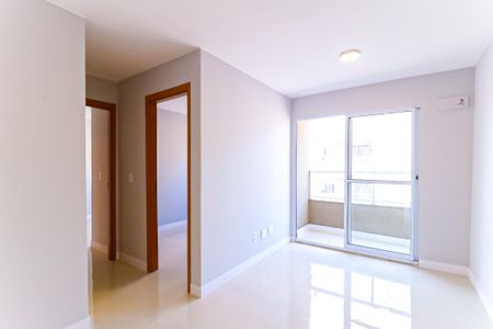 Sala de apartamento à venda com 2 quartos, 52m² em Encantado, Rio de Janeiro
