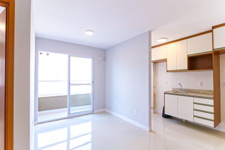 Sala de apartamento à venda com 2 quartos, 52m² em Encantado, Rio de Janeiro