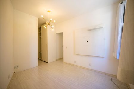 Apartamento para alugar com 78m², 2 quartos e 1 vaga Apartamento para alugar com 78m², 2 quartos e 1 vagaQuarto Suite