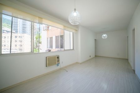 Sala de apartamento para alugar com 2 quartos, 78m² em Tijuca, Rio de Janeiro