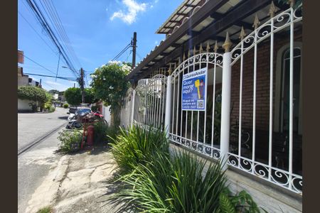 Casa de condomínio à venda com 400m², 3 quartos e 2 vagasPlaquinha