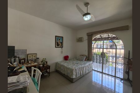 Casa de condomínio à venda com 400m², 3 quartos e 2 vagasQuarto 2