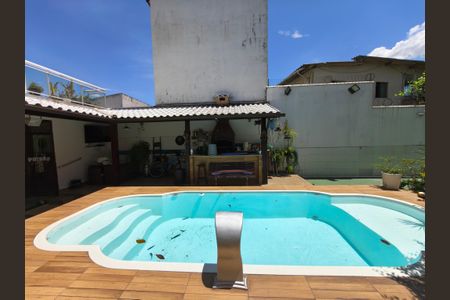 Casa de condomínio à venda com 400m², 3 quartos e 2 vagasÁrea comum