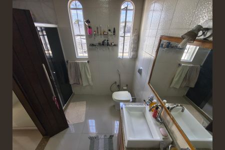 Casa de condomínio à venda com 400m², 3 quartos e 2 vagasBanheiro Suíte