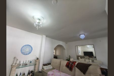 Casa de condomínio à venda com 400m², 3 quartos e 2 vagasSala