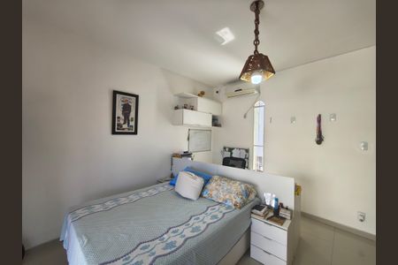 Casa de condomínio à venda com 400m², 3 quartos e 2 vagasQuarto 1