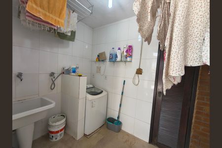 Casa de condomínio à venda com 400m², 3 quartos e 2 vagasÁrea de Serviço