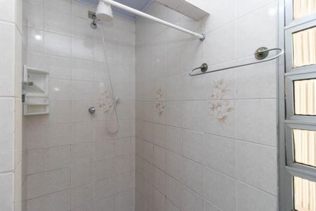 Banheiro de casa para alugar com 1 quarto, 62m² em Vila Maria Alta, São Paulo