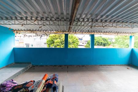 Casa à venda com 72m², 2 quartos e sem vaga Casa à venda com 72m², 2 quartos e sem vagaTerraço